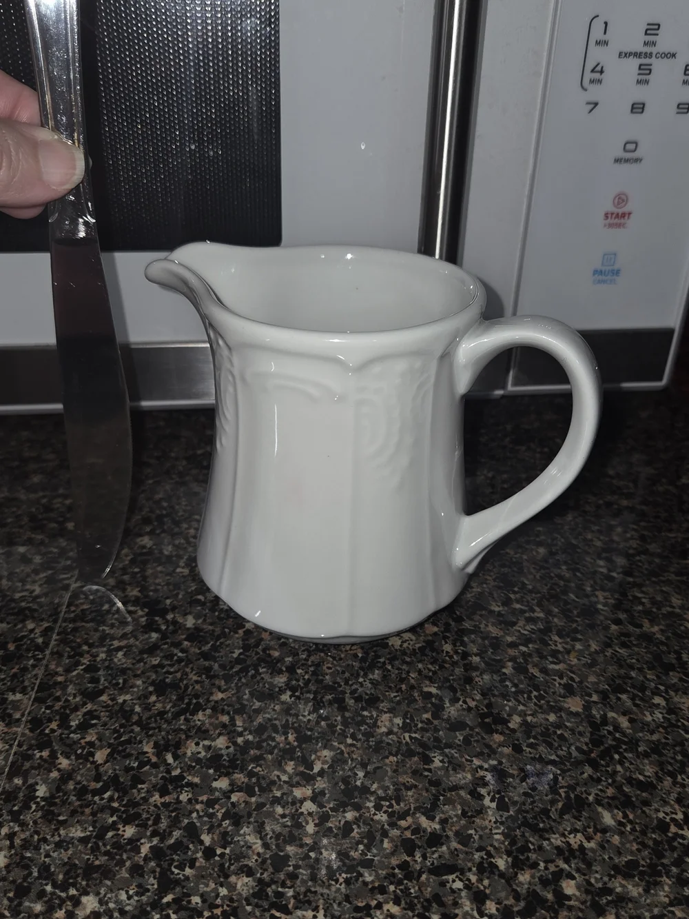 Tuxton China White Gravy Boat/ Pitcher